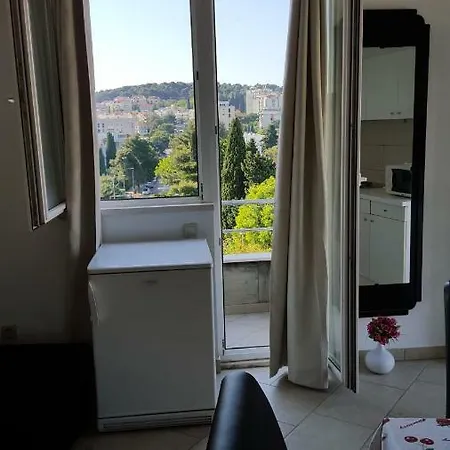 Tony Apartment